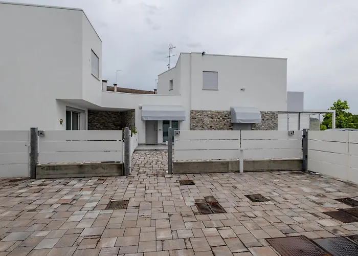 Mestre Marcellina Modern Apt With Private Parking!