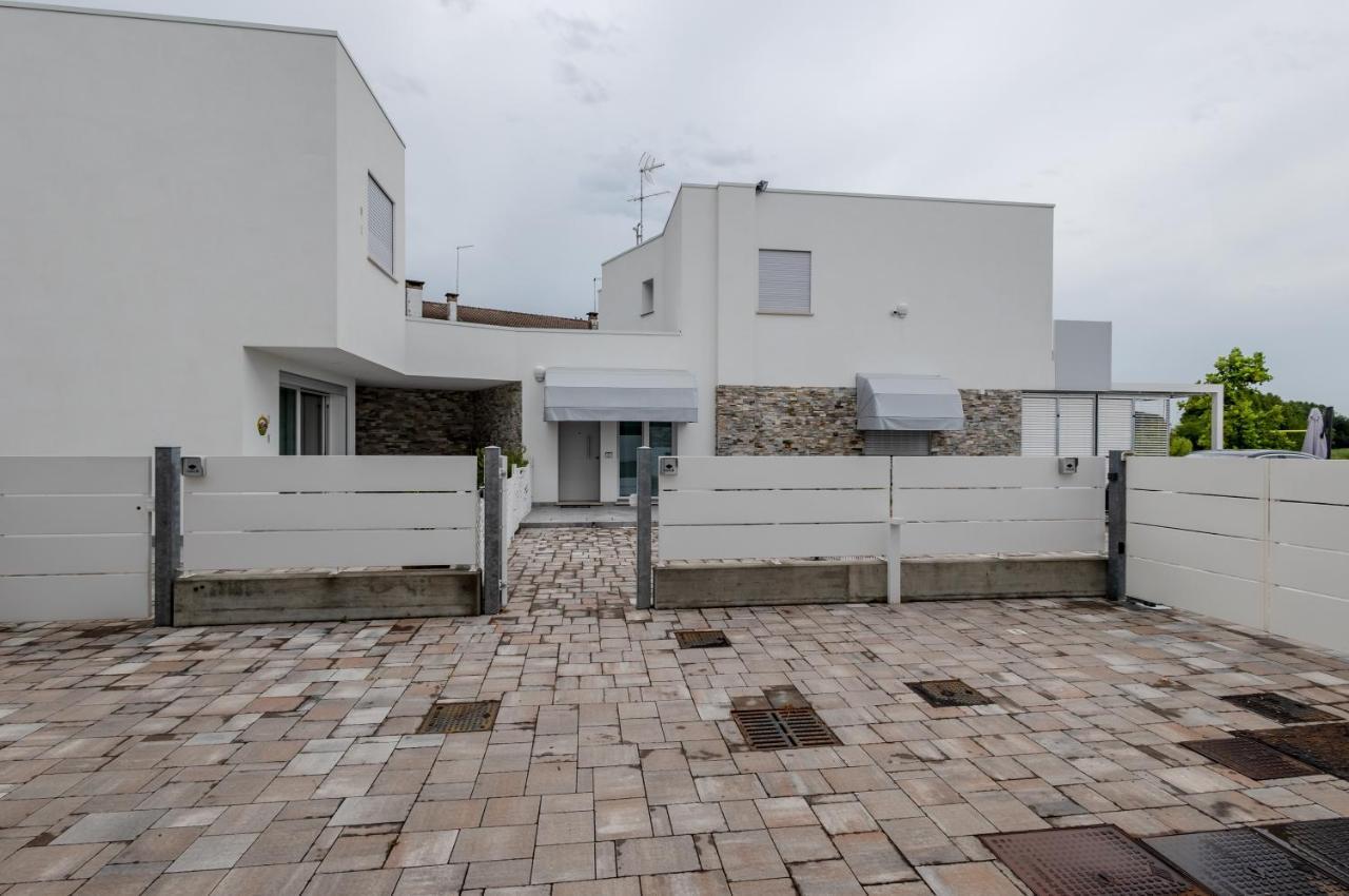 Marcellina Modern Apt With Private Parking! Apartment Mestre